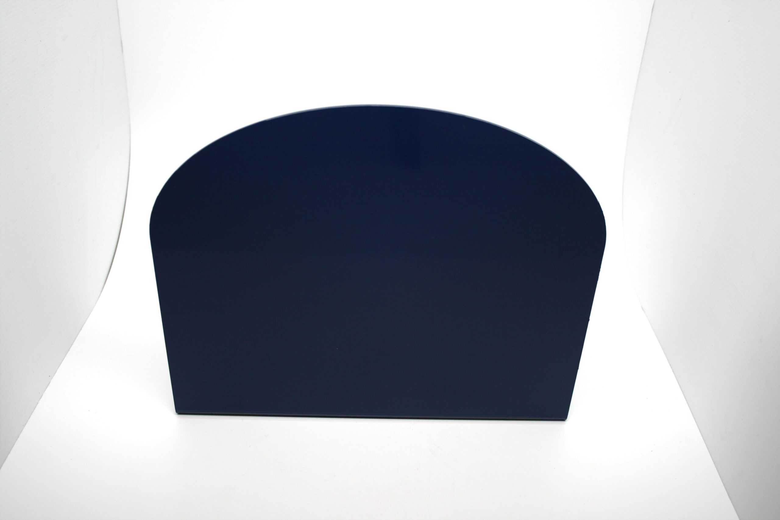 Metacrilato plegado con vinilo y letras en metacrilato blanco - Imagen 4