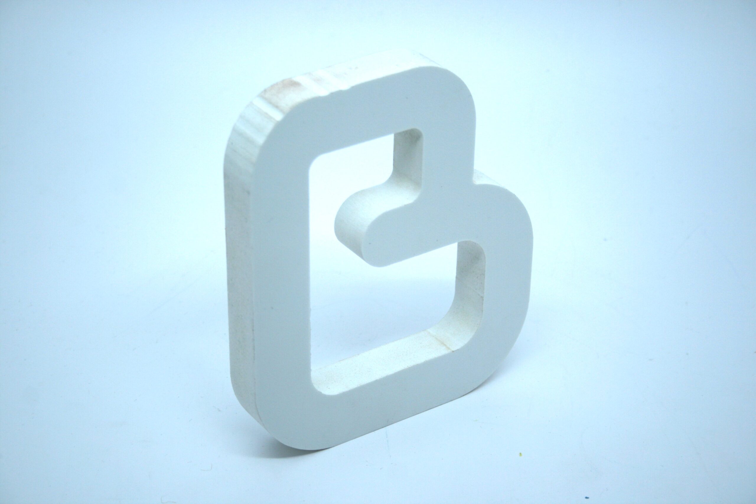 Logotipo PVC blanco - Imagen 3